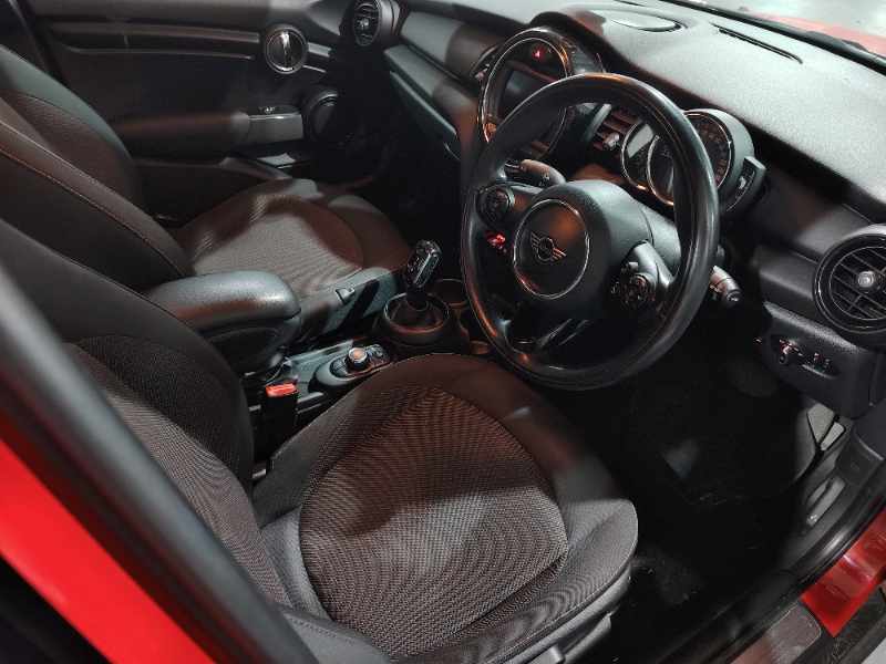 2020 MINI ONE 1.5T A/T 5DR thumbnail 3