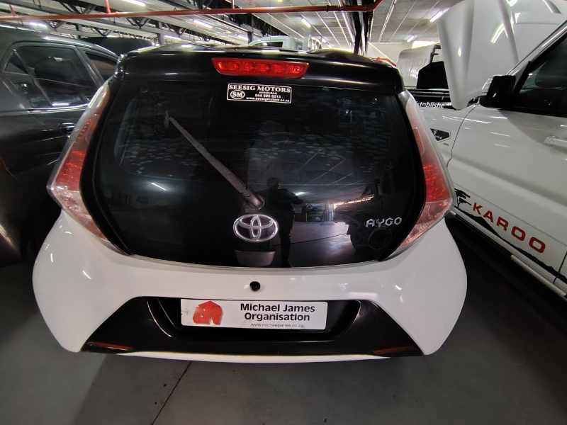 2016 TOYOTA AYGO 1.0 X - PLAY (5DR) thumbnail 4
