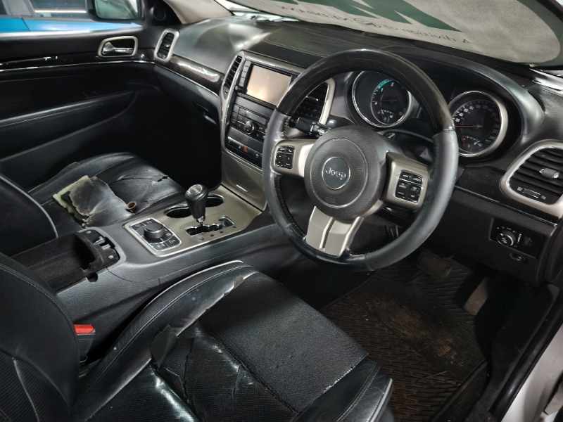 2012 JEEP GRAND CHEROKEE 3.0L V6 CRD OVERLAND thumbnail 2
