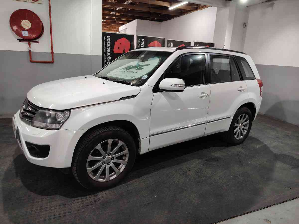 2013 SUZUKI GRAND VITARA 2.4 SUMMIT A/T