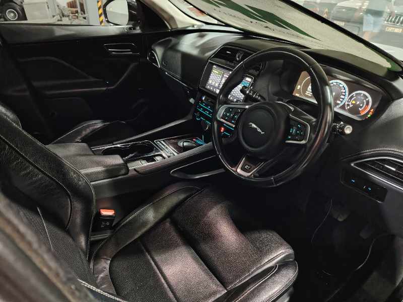 2017 JAGUAR F PACE 3.0D AWD R-SPORT thumbnail 4