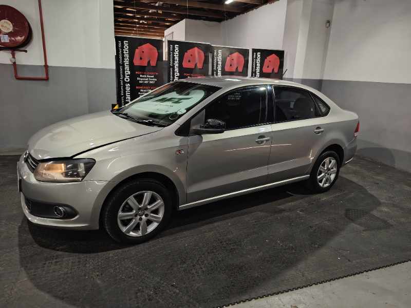 2013 VOLKSWAGEN POLO 1.6 COMFORTLINE thumbnail 7