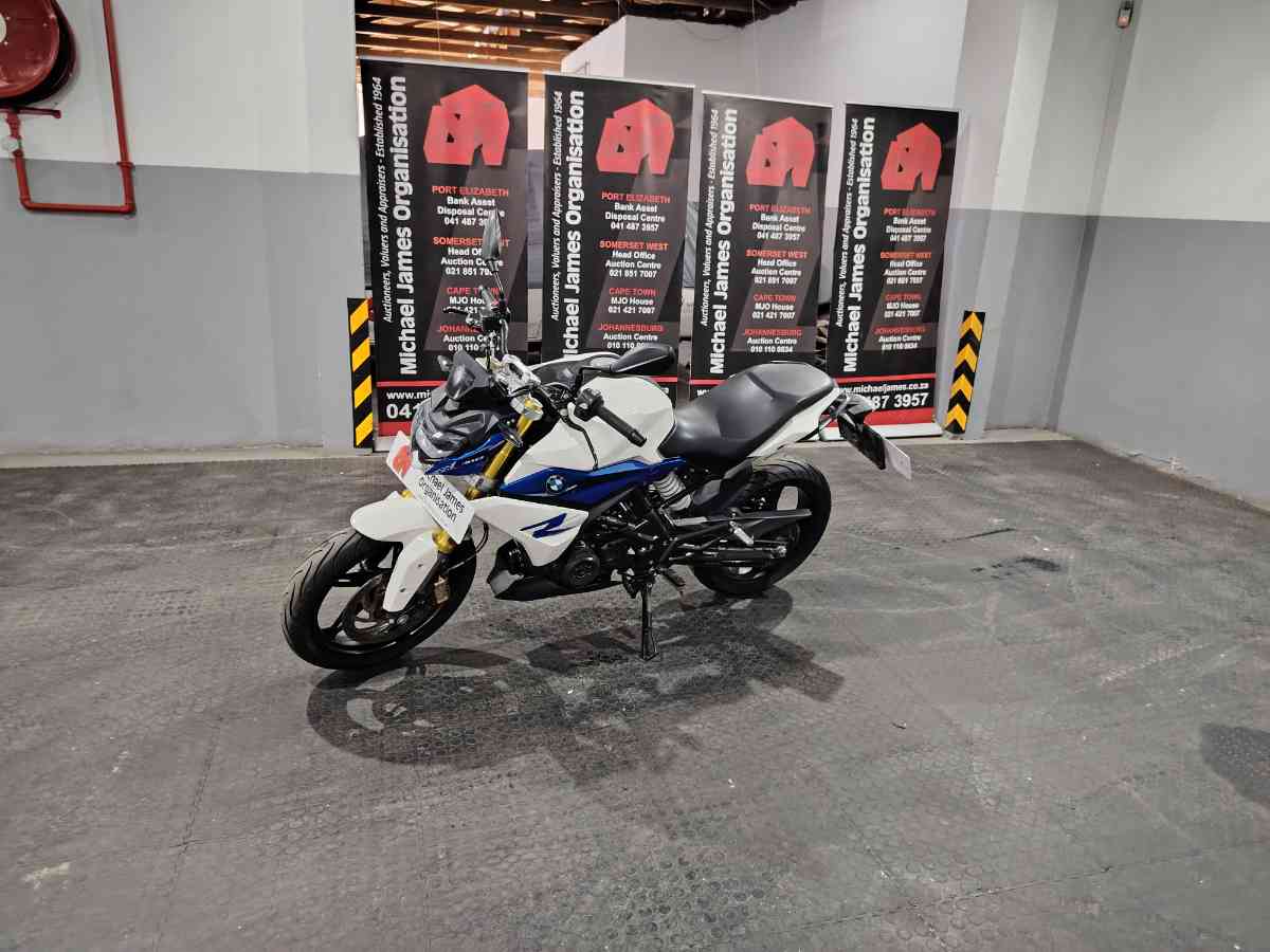 2022 BMW G 310 R COSMIC BLACK