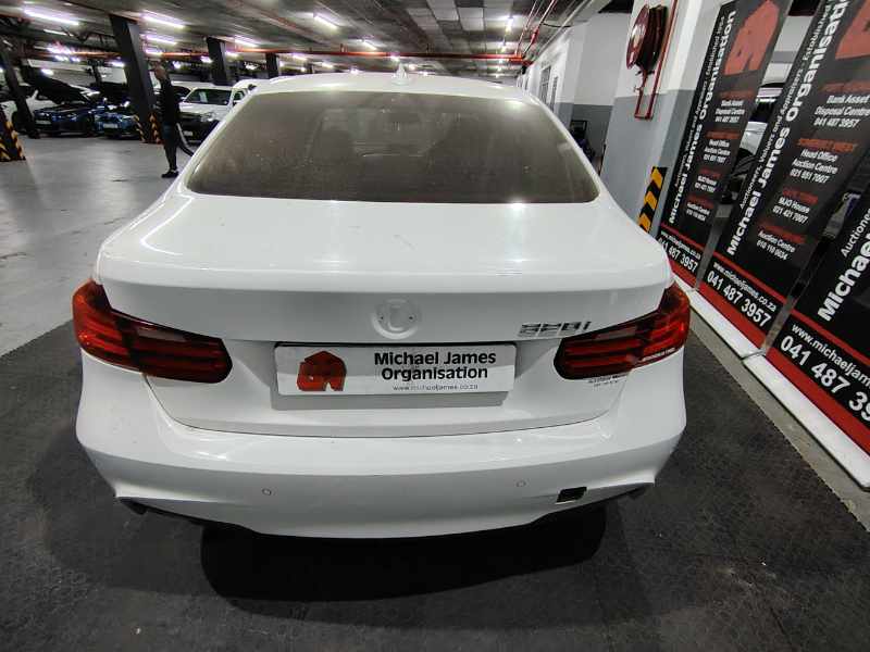 2015 BMW 320i SPORT LINE A/T (F30) LCI thumbnail 4