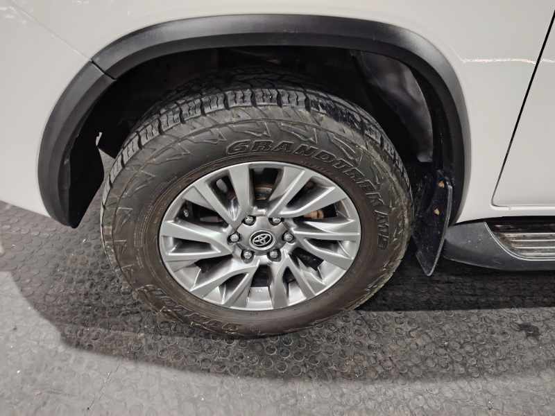 2022 TOYOTA FORTUNER 2.8 GD-6 4X4 A/T thumbnail 9