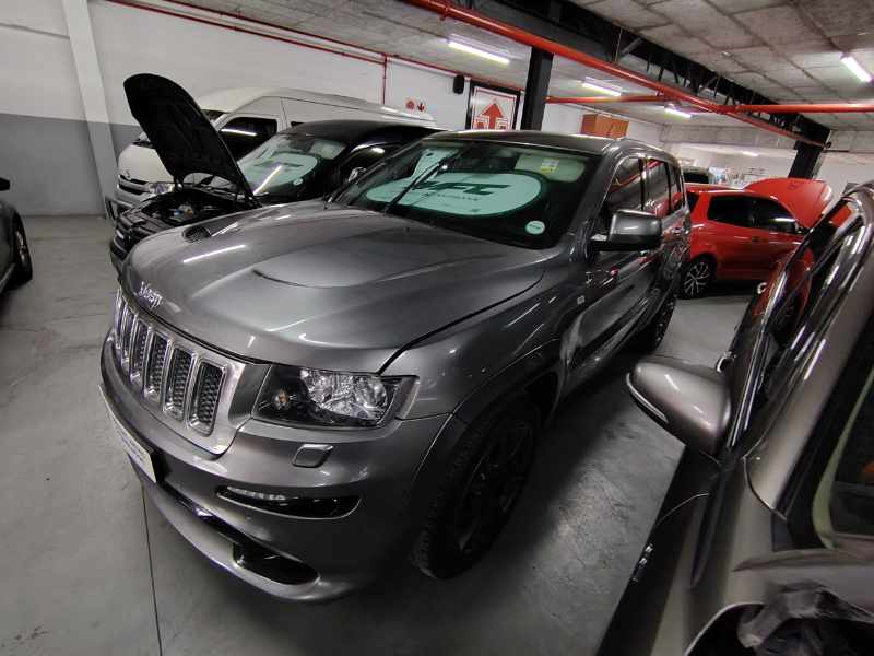 2013 JEEP GRAND CHEROKEE 6.4 SRT thumbnail 5