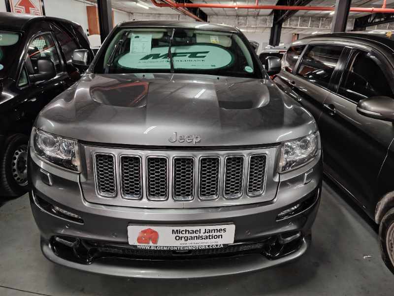 2013 JEEP GRAND CHEROKEE 6.4 SRT thumbnail 6