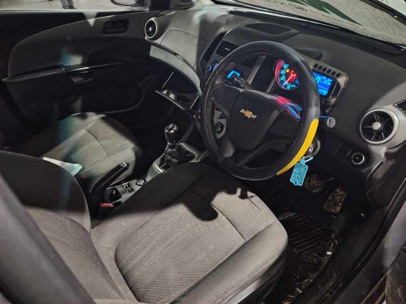 2012 CHEVROLET SONIC 1.6 LS 5DR thumbnail 4