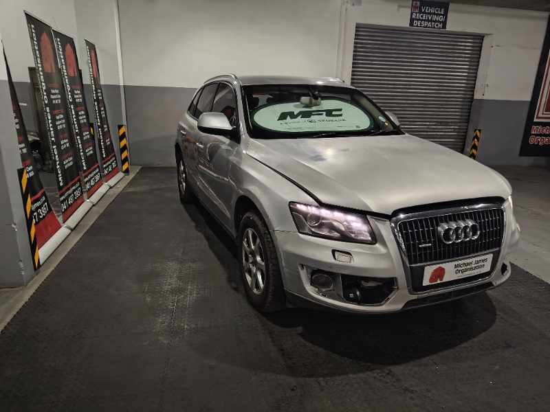 2012 AUDI Q5 2.0 TDI QUATTRO thumbnail 5