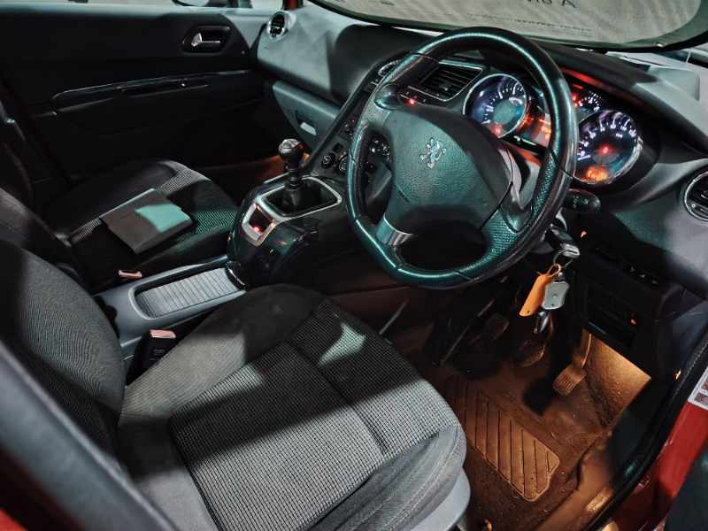 2012 PEUGEOT 5008 1.6 THP ACTIVE thumbnail 4