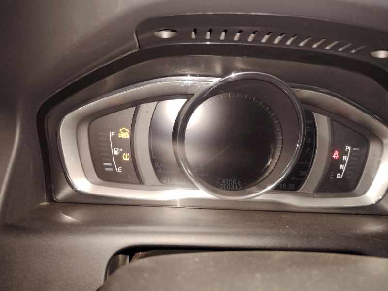 2016 VOLVO XC60 D5 MOMENTUM GEARTRONIC AWD thumbnail 3