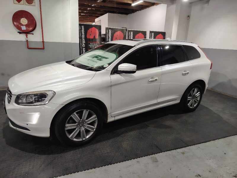 2016 VOLVO XC60 D5 MOMENTUM GEARTRONIC AWD thumbnail 7