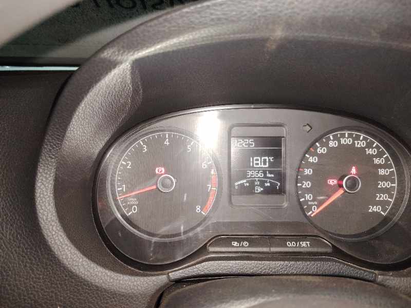 2024 VOLKSWAGEN POLO VIVO 1.4 TRENDLINE (5DR) thumbnail 3