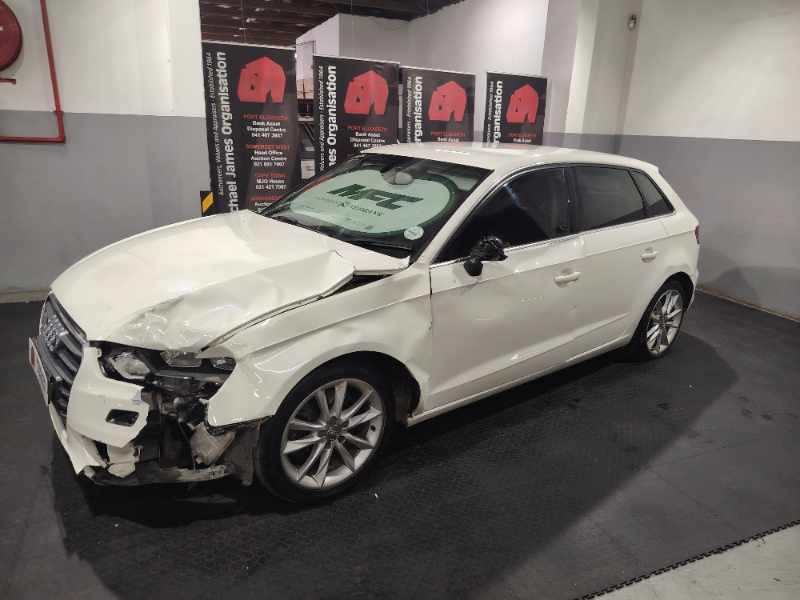 2013 AUDI A3 SPORTBACK 1.8T FSI SE STRONIC thumbnail 3