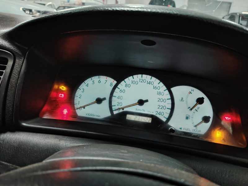 2004 TOYOTA COROLLA 160i thumbnail 2