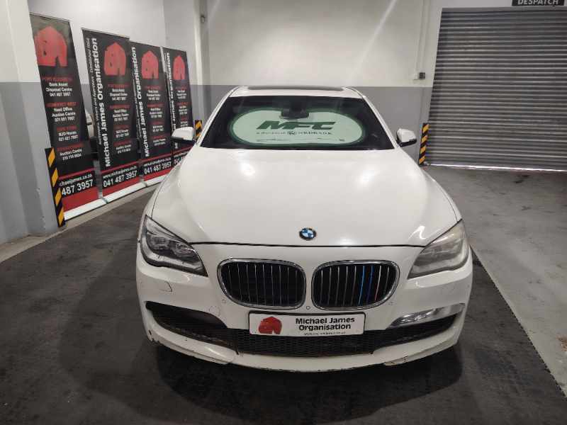 2013 BMW 750i M SPORT (F01) thumbnail 8