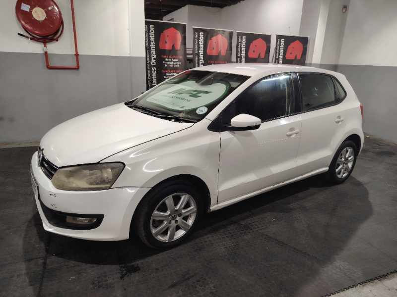 2012 VOLKSWAGEN POLO 1.4 COMFORTLINE 5DR thumbnail 6