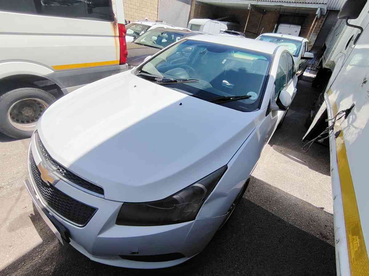 2013 CHEVROLET CRUZE 1.6 LS 4DR