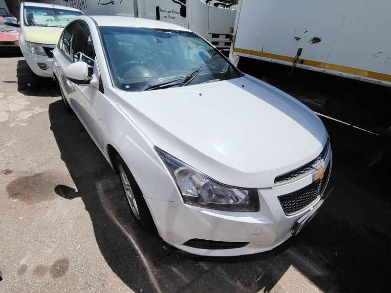2013 CHEVROLET CRUZE 1.6 LS 4DR thumbnail 3