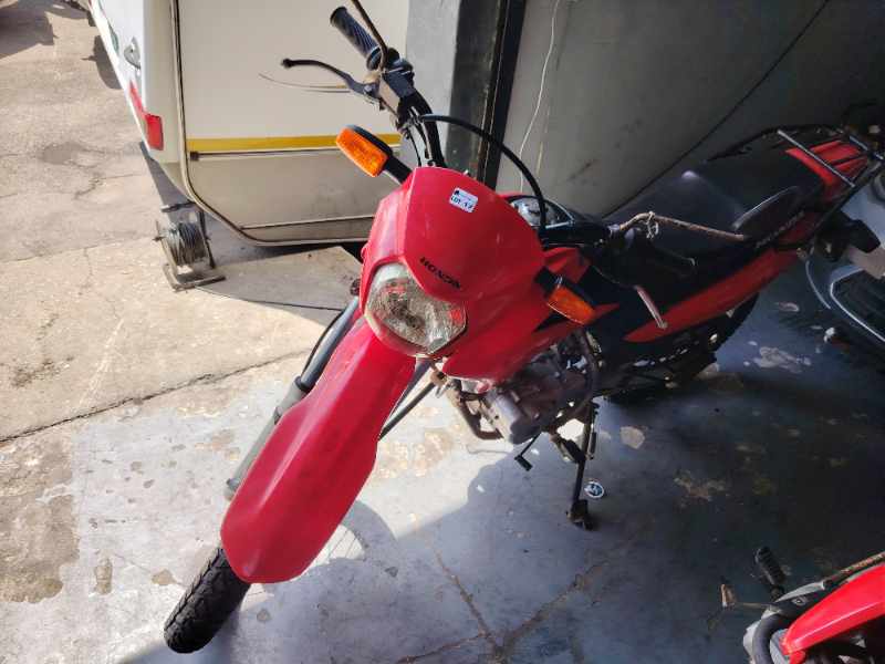 2012 HONDA XR125 MOTORCYCLE thumbnail 2