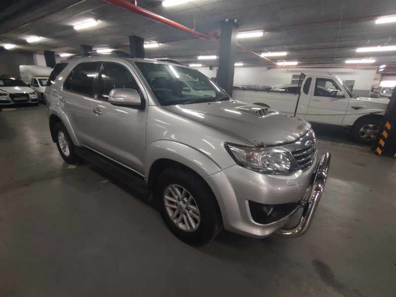 2013 TOYOTA FORTUNER 3.0 D-4D R/B thumbnail 5