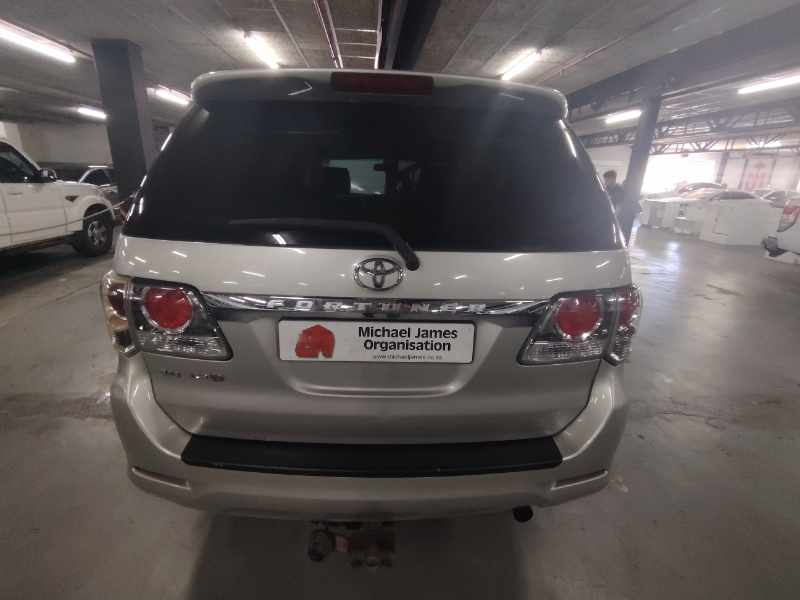 2013 TOYOTA FORTUNER 3.0 D-4D R/B thumbnail 6