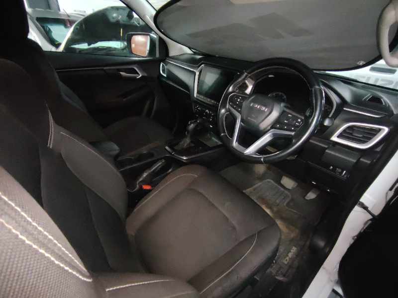 2022 ISUZU D -MAX 1.9 DDI HR LS A/T E/CAB thumbnail 4