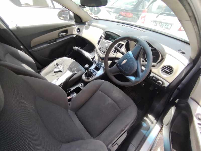2012 CHEVROLET CRUZE 1.6 L thumbnail 3