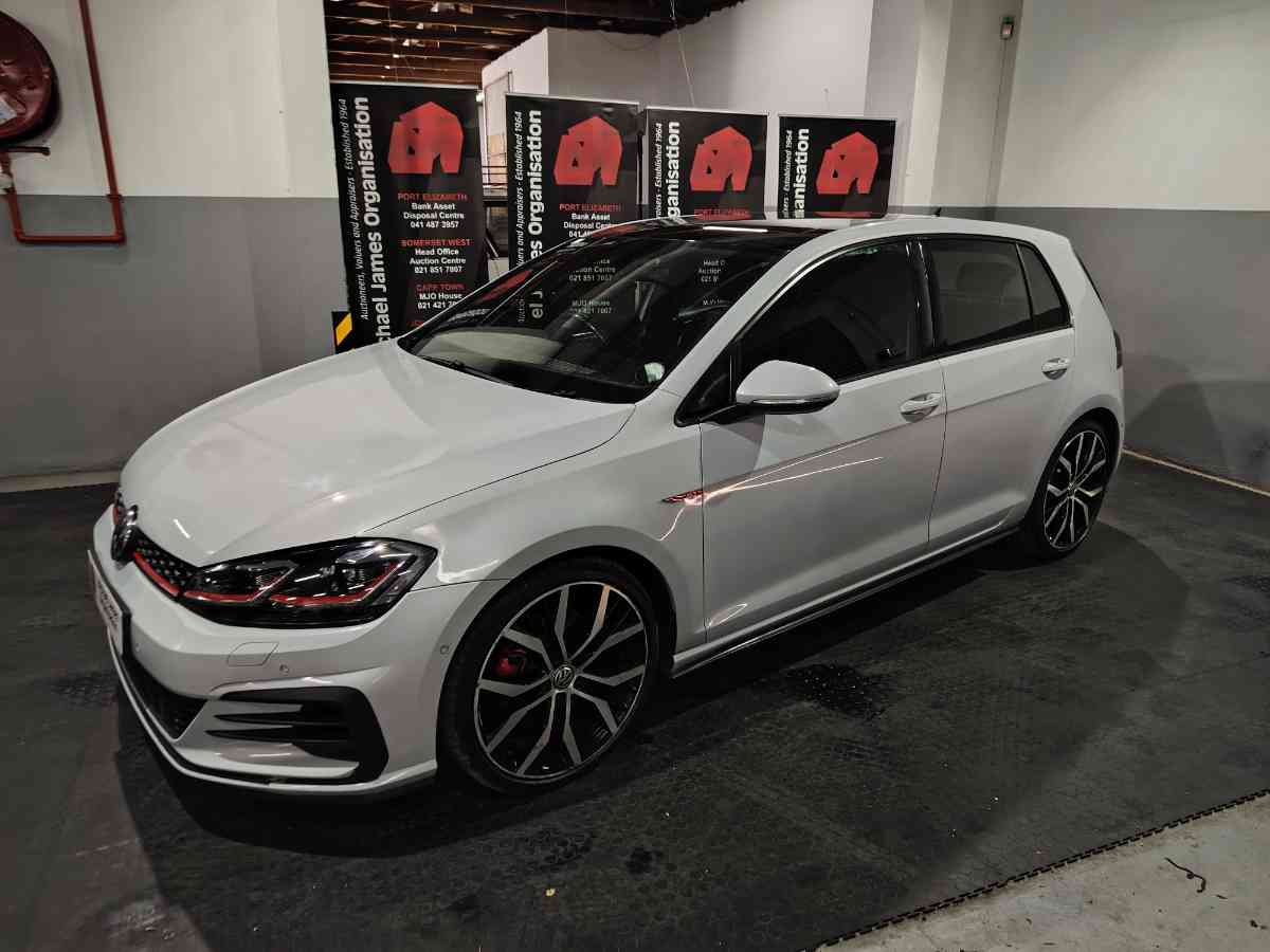 2018 VOLKSWAGEN GOLF VII GTI 2.0 TSI DSG
