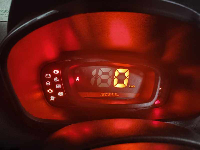 2019 RENAULT KWID 1.0 DYNAMIQUE 5DR thumbnail 2