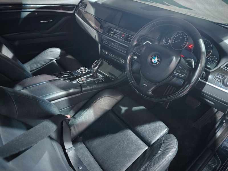 2011 BMW 535i A/T (F10) thumbnail 3