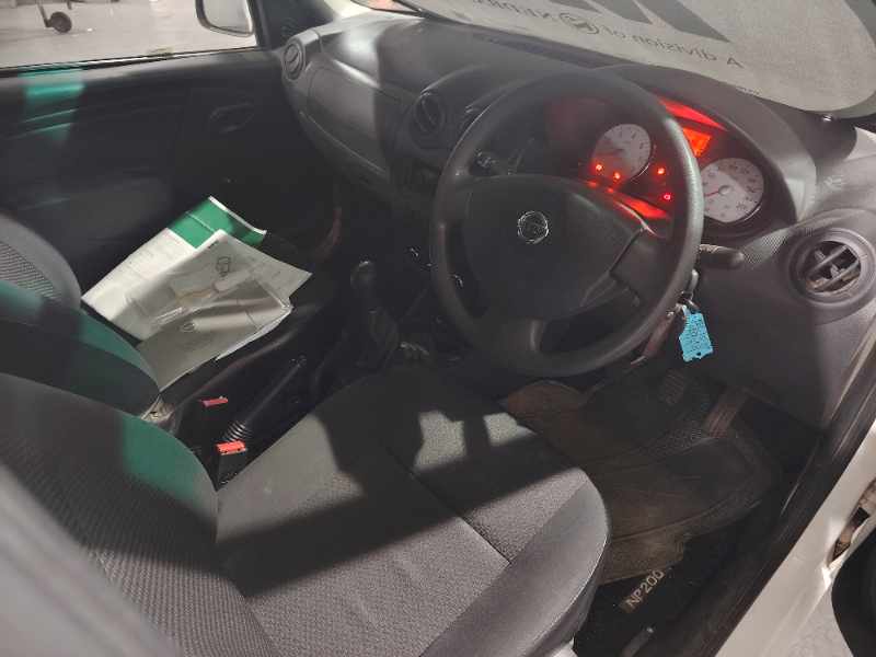 2023 NISSAN NP200 1.6 A/C SAFETY PACK P/U S/C thumbnail 4