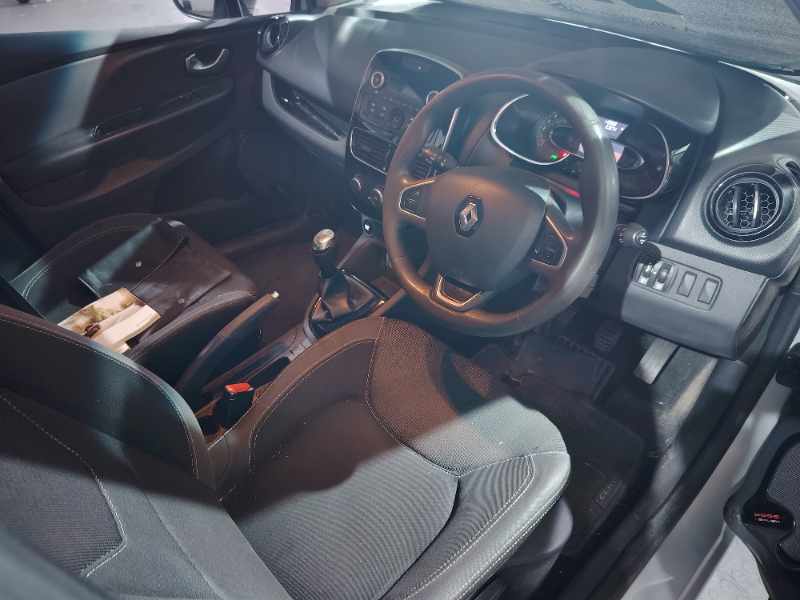 2017 RENAULT CLIO IV 900T AUTHENTIQUE 5DR (66KW) thumbnail 4