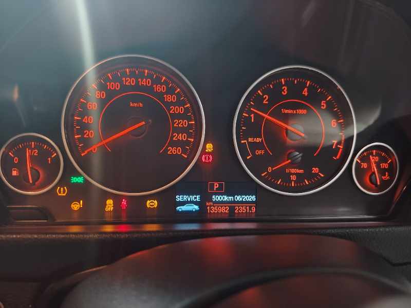 2018 BMW 320i M SPORT A/T (F30) thumbnail 3