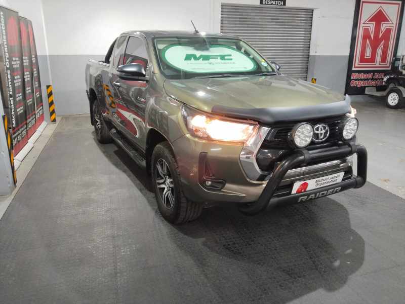 2022 TOYOTA HILUX 2.4 GD-6 RB RAIDER A/T P/U E/CAB thumbnail 4