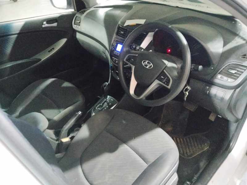 2016 HYUNDAI ACCENT 1.6 GLS/FLUID A/T thumbnail 2