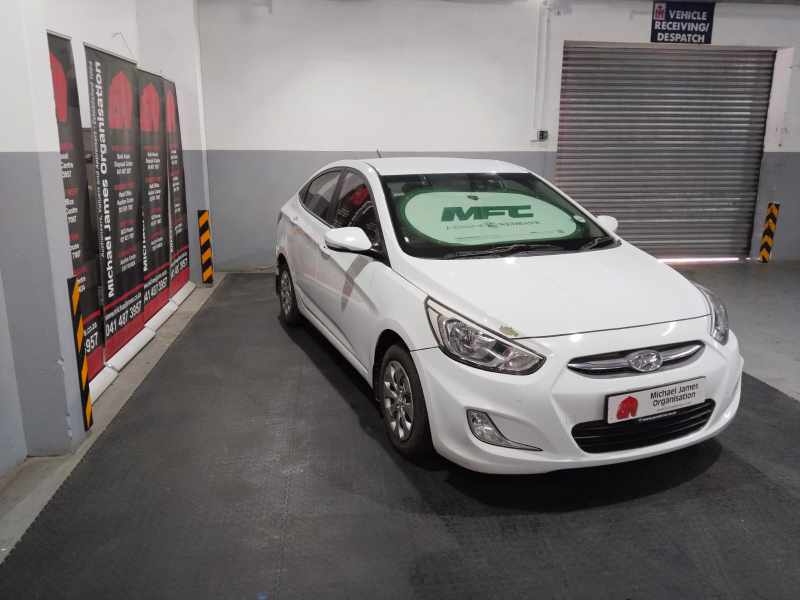 2016 HYUNDAI ACCENT 1.6 GLS/FLUID A/T thumbnail 3