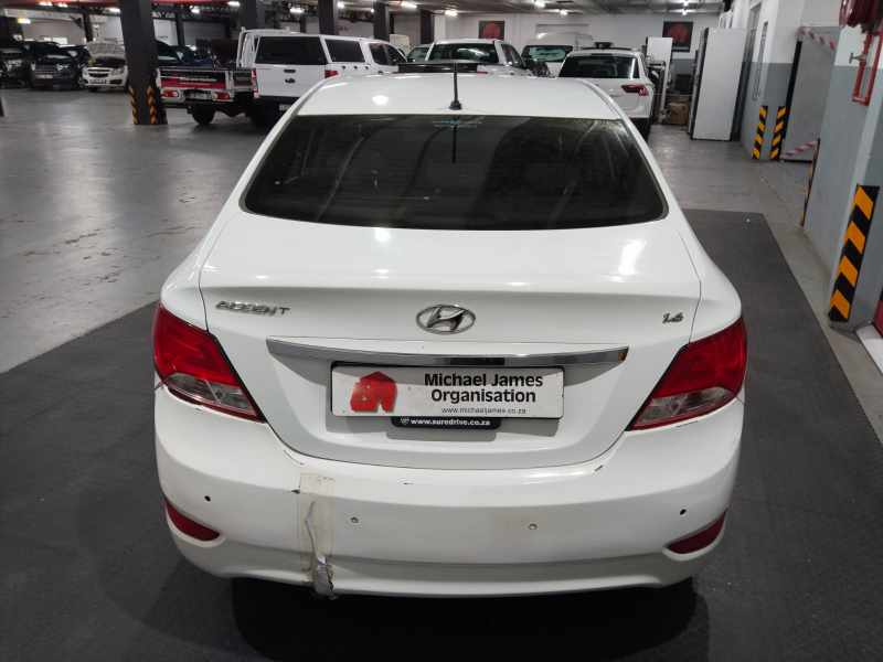 2016 HYUNDAI ACCENT 1.6 GLS/FLUID A/T thumbnail 5
