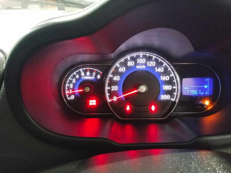 2012 HYUNDAI I10 1.1 GLS/MOTION thumbnail 3