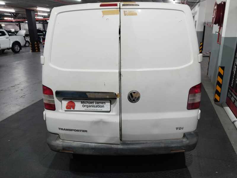 2011 VOLKSWAGEN TRANSPORTER T5 2.0 TDI P/V thumbnail 3