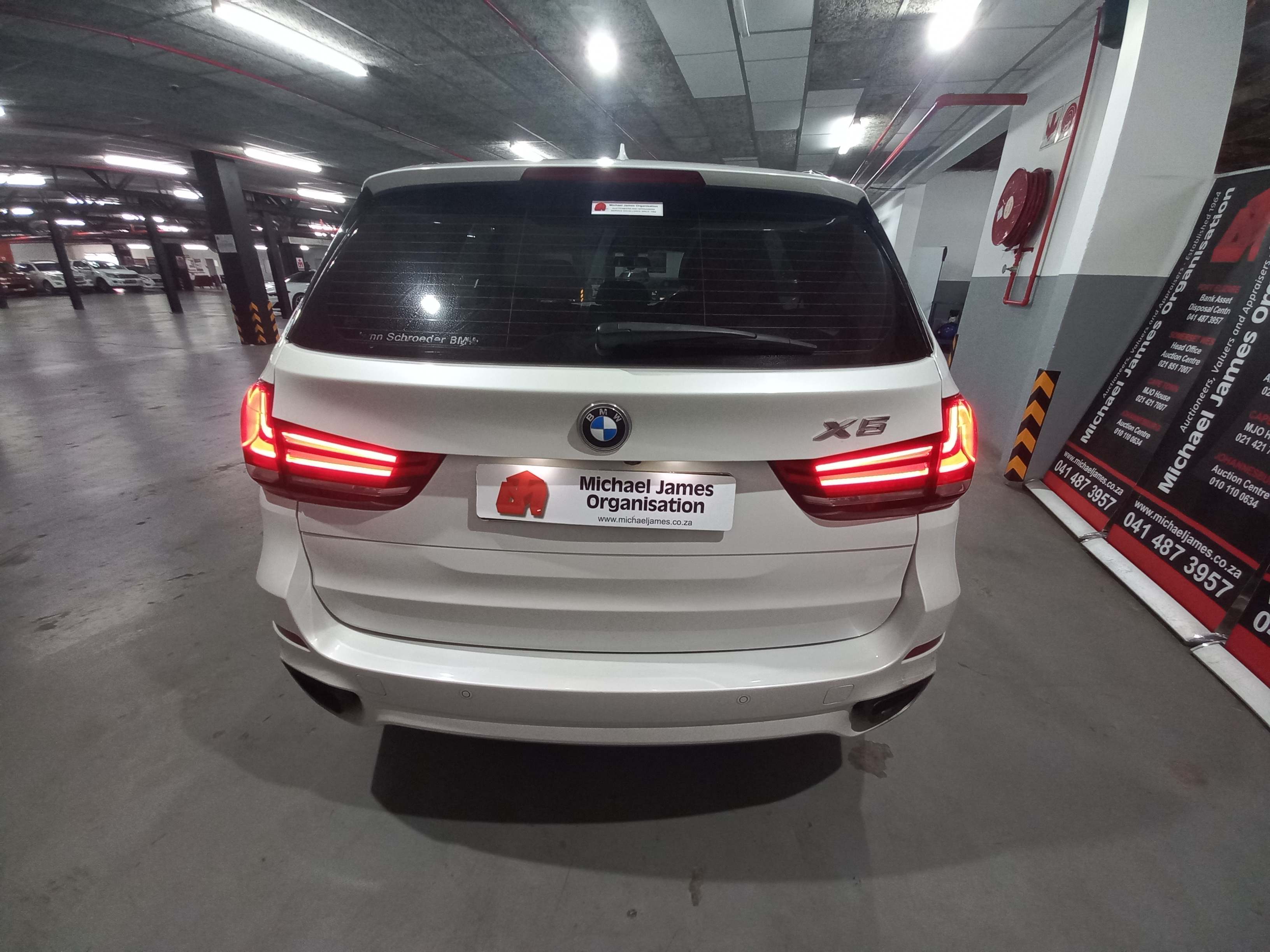 2017 BMW X5 xDrive 30d M-Sport A/T (F15) thumbnail 3