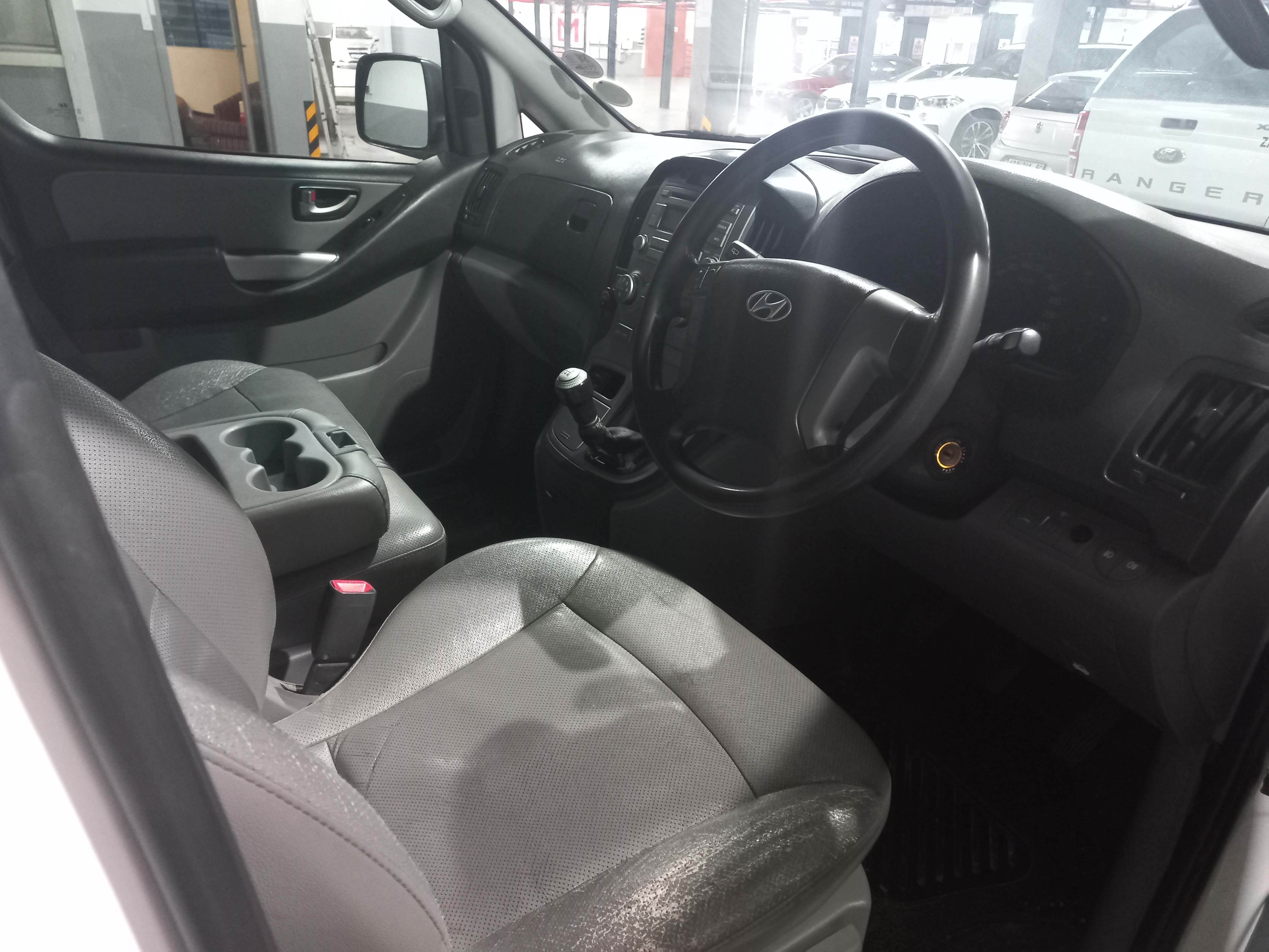 2016 Hyundai H1 GLS 2.4 CVVT Executive thumbnail 6