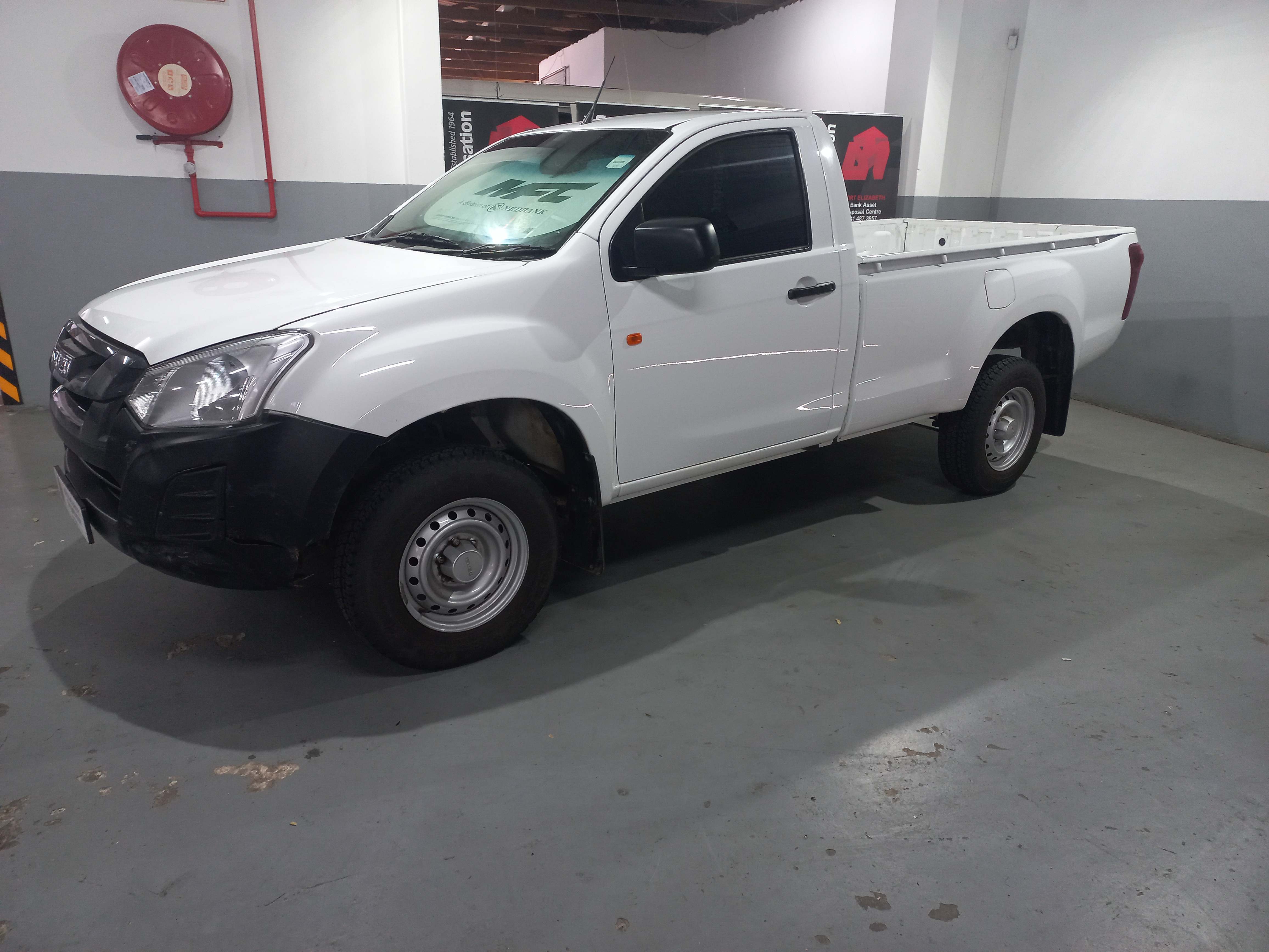 2022 Isuzu D-Max 250C Fleetside S/C P/U thumbnail 2