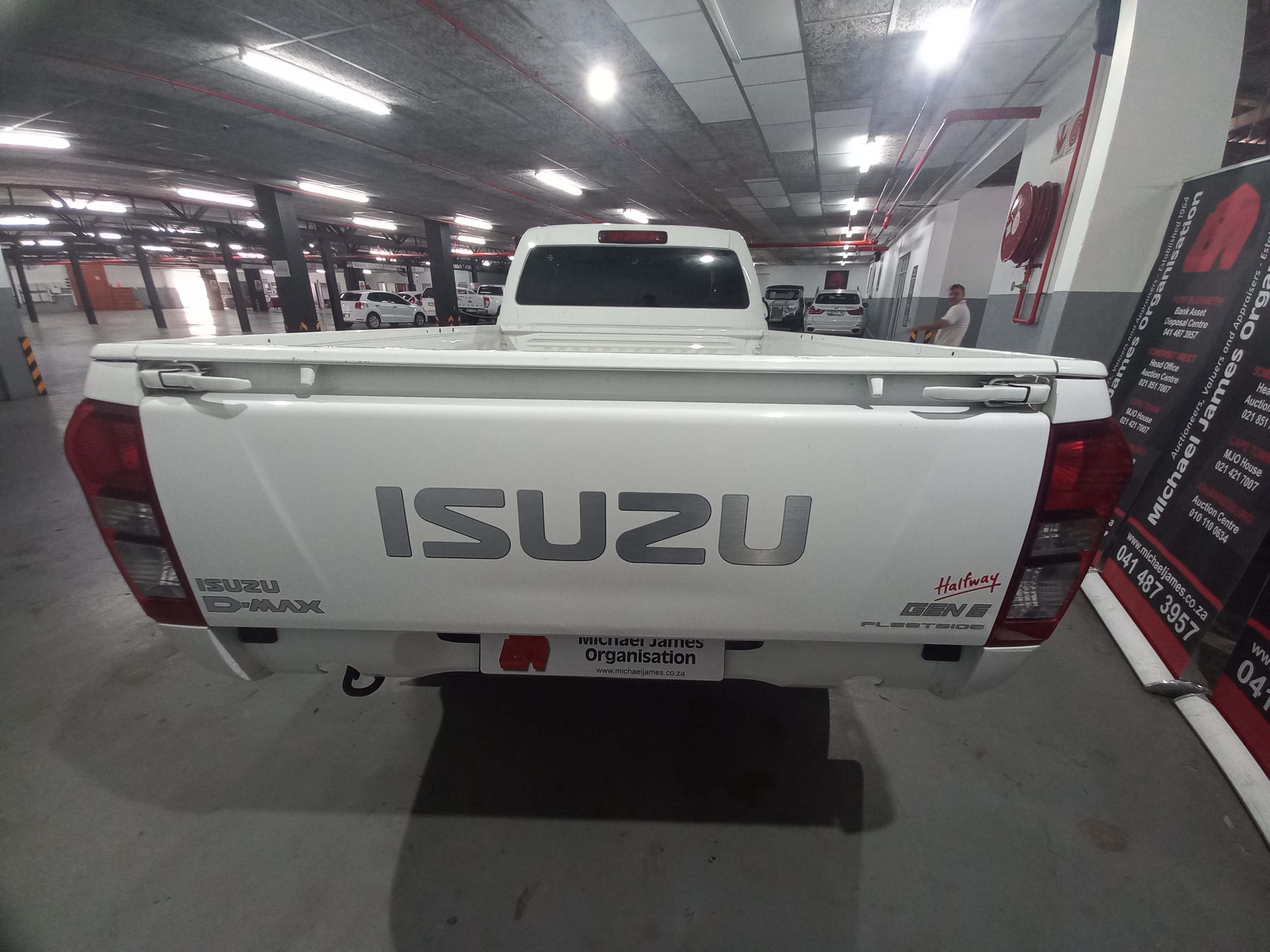 2022 Isuzu D-Max 250C Fleetside S/C P/U thumbnail 3