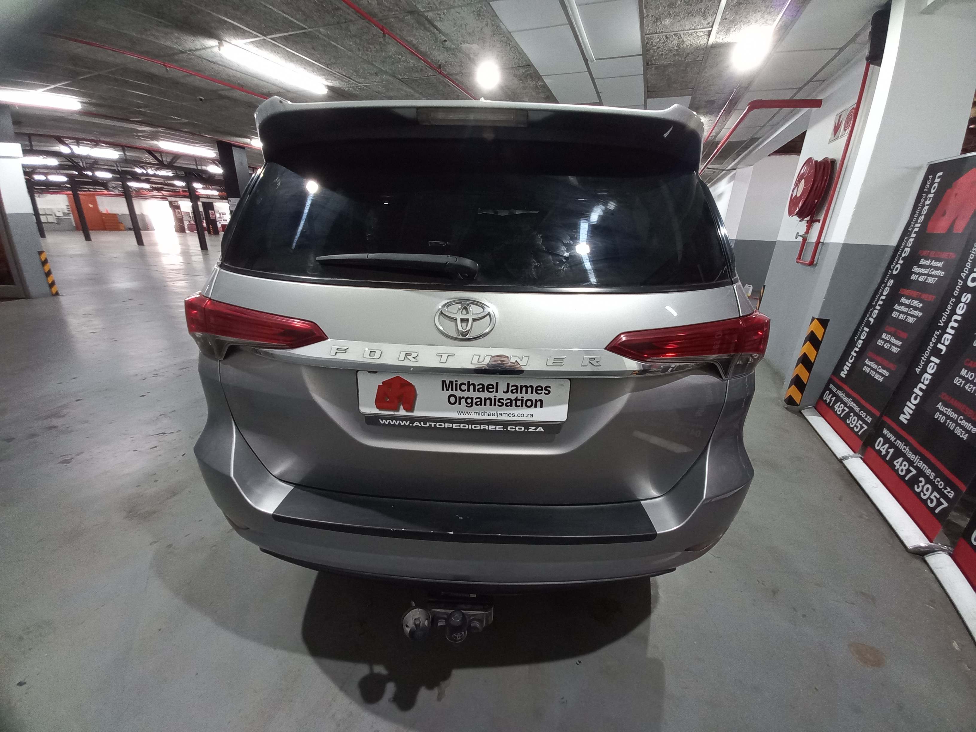 2019 Toyota Fortuner 2.4 GD-6 R/B A/T thumbnail 4