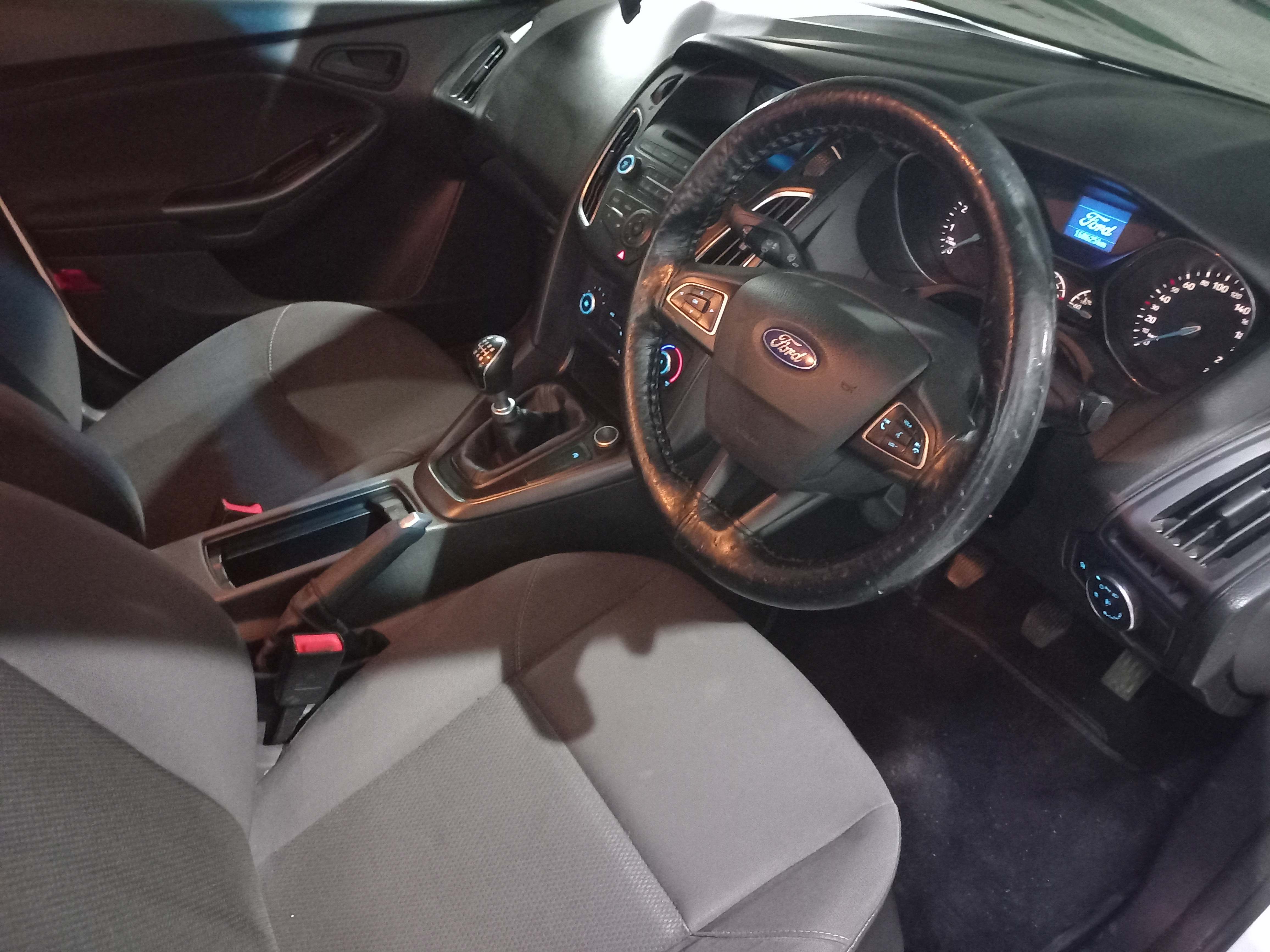 2018 Ford Focus 1.0 Ecoboost Ambiente thumbnail 6