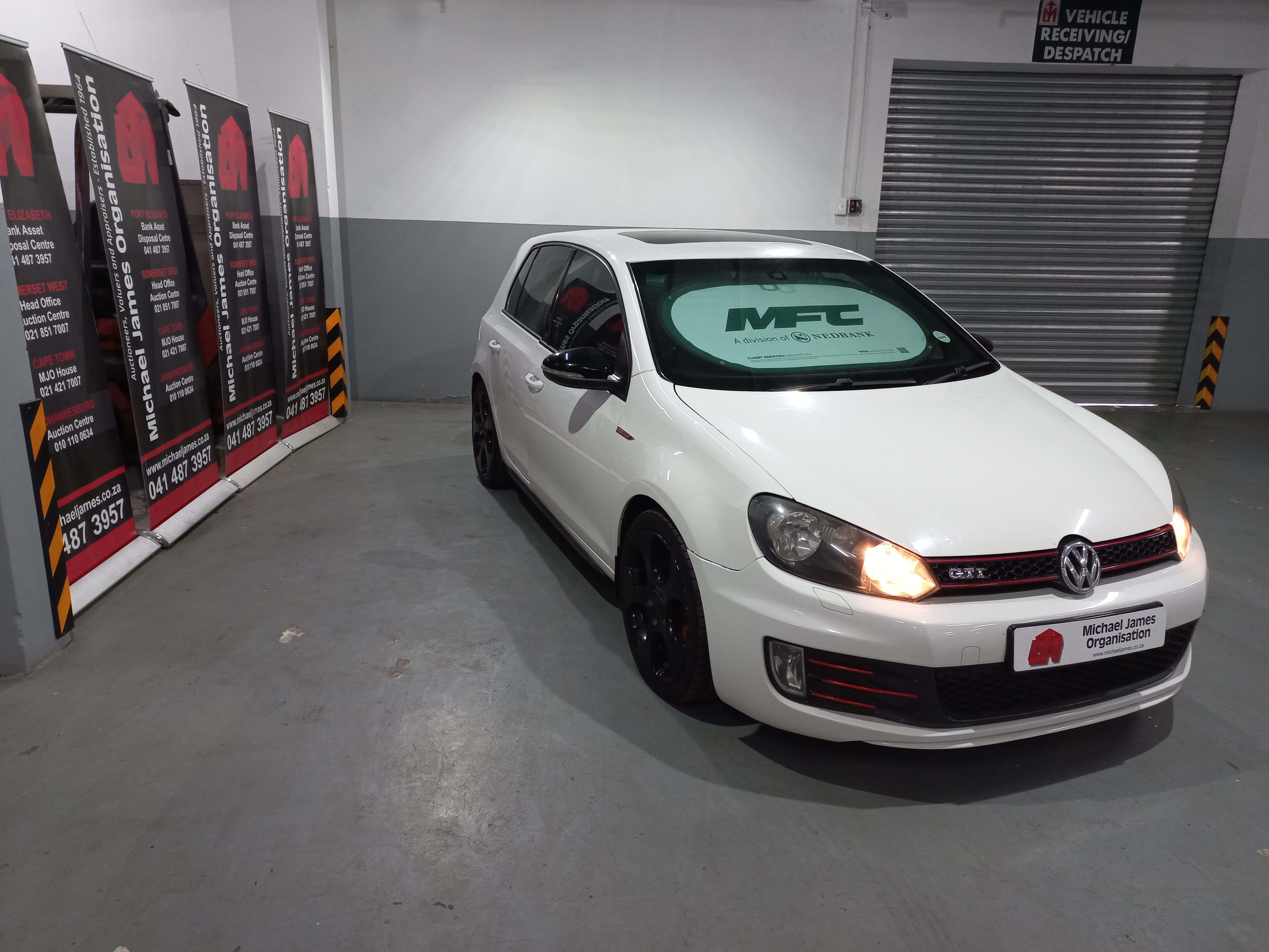 2016 Volkswagen Golf VI GTI 2.0 TSI DSG thumbnail 4
