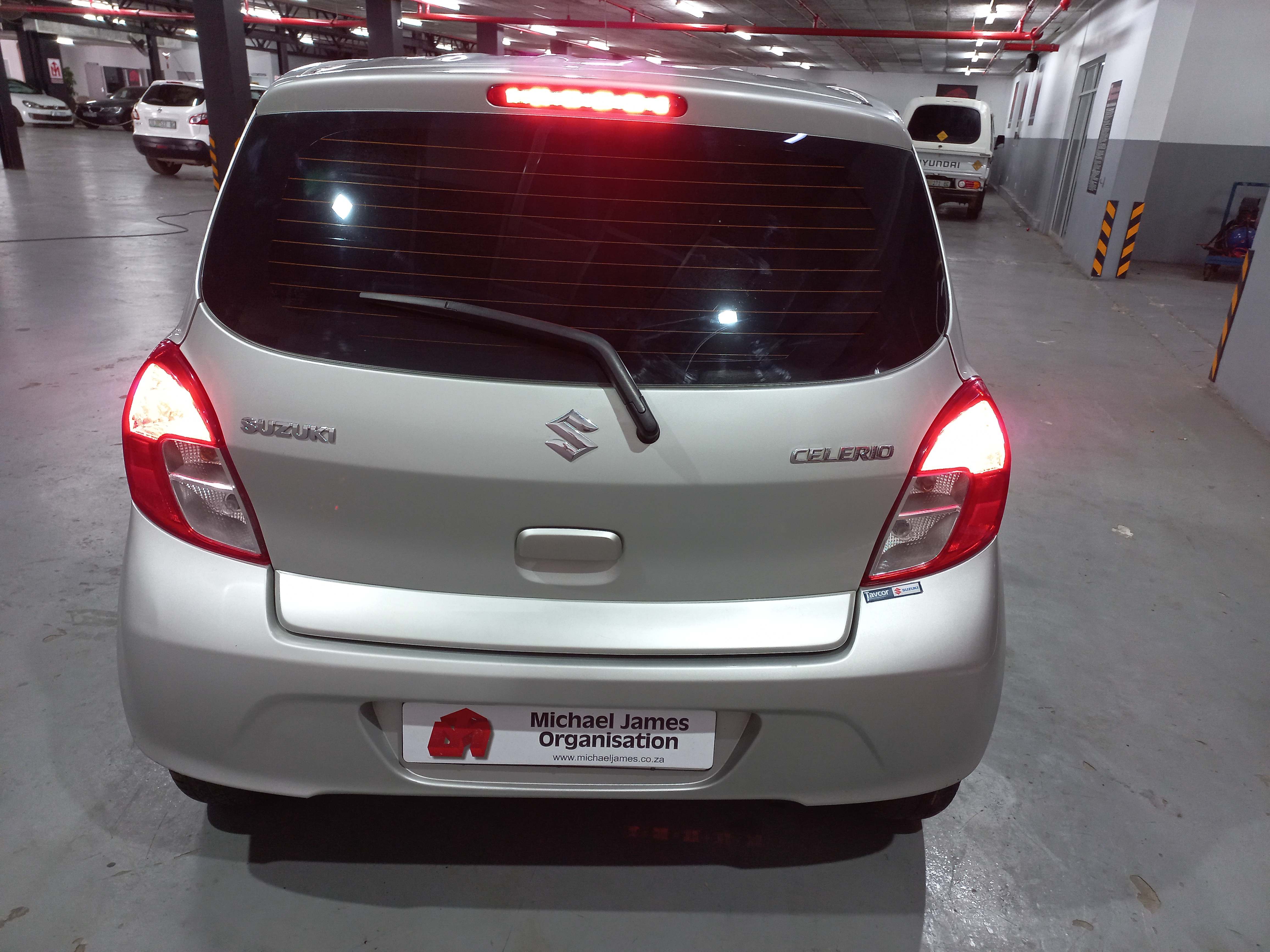 2015 Suzuki Celerio 1.0 GL thumbnail 3
