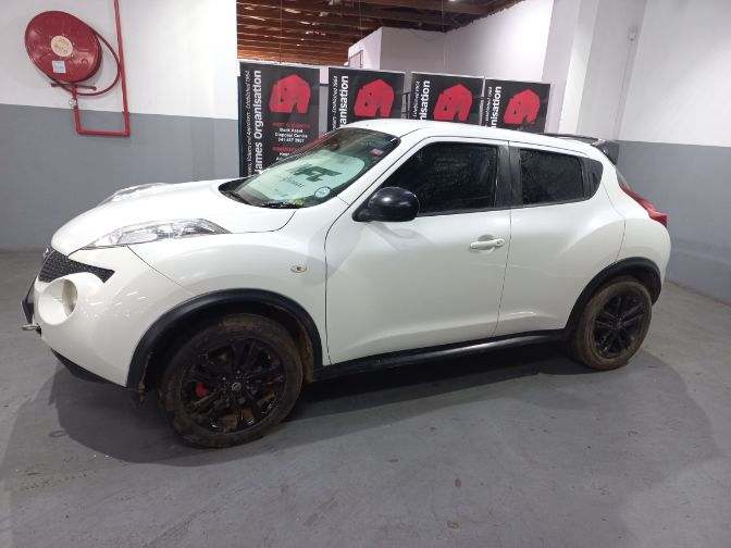 2013 Nissan Juke 1.6 DIG-T Tekna thumbnail 3