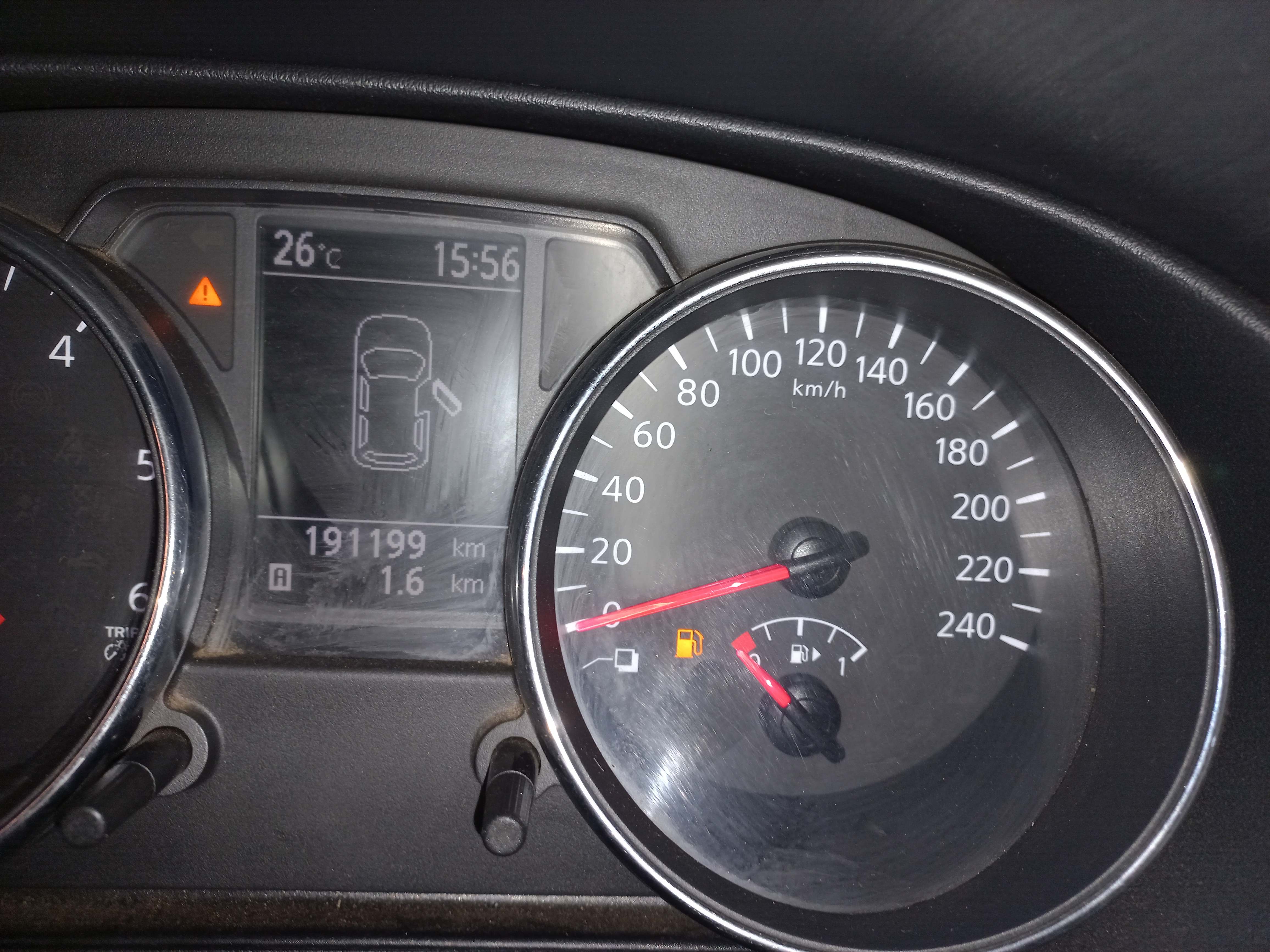 2012 Nissan Qashqai 1.5 DCi Acenta thumbnail 8